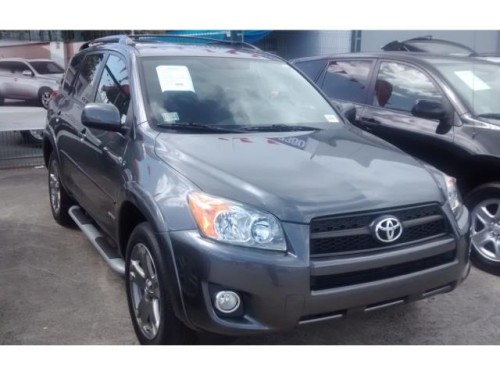 2011 TOYOTA RAV4 "LIKE NEW"